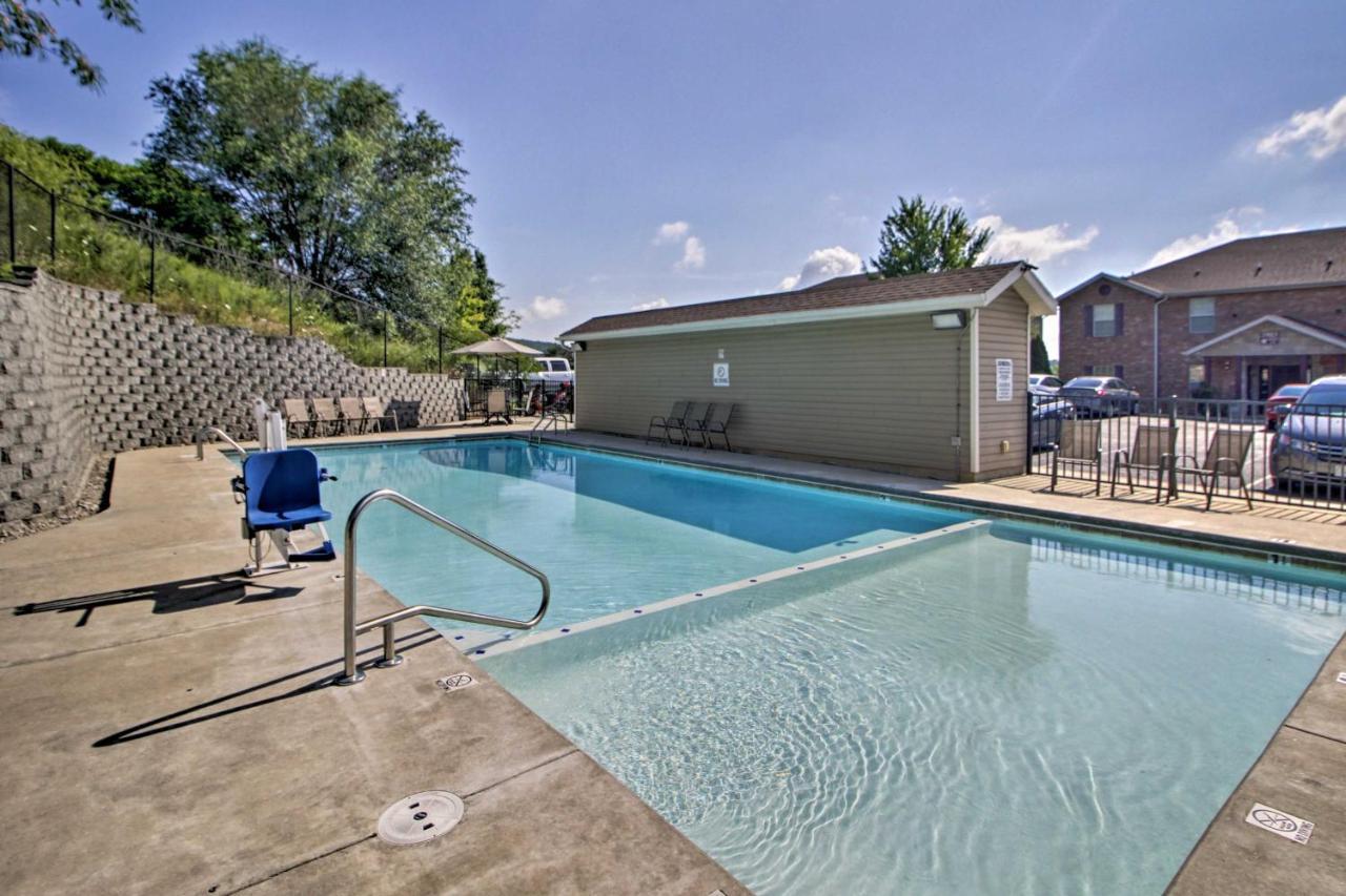 Apartment With Patio, 4 Mi To Silver Dollar City! ブランソン エクステリア 写真