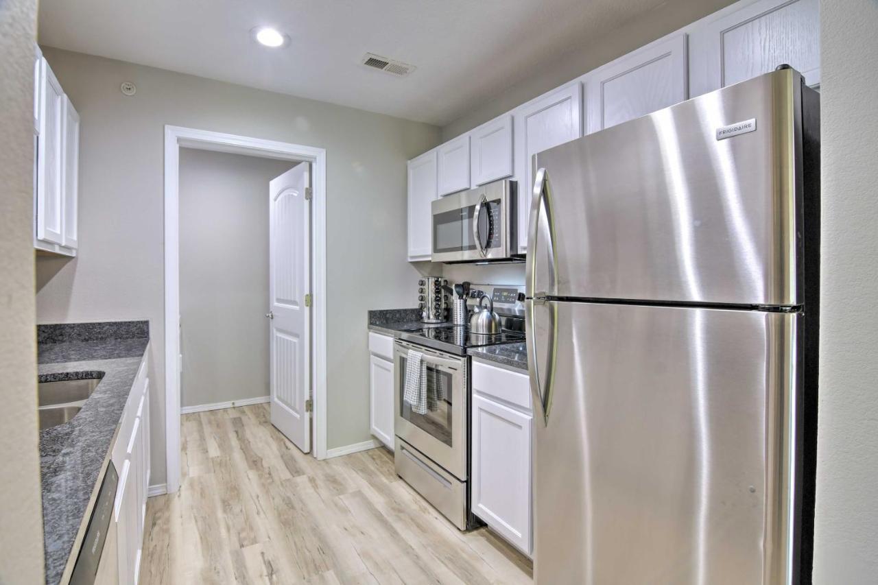 Apartment With Patio, 4 Mi To Silver Dollar City! ブランソン エクステリア 写真